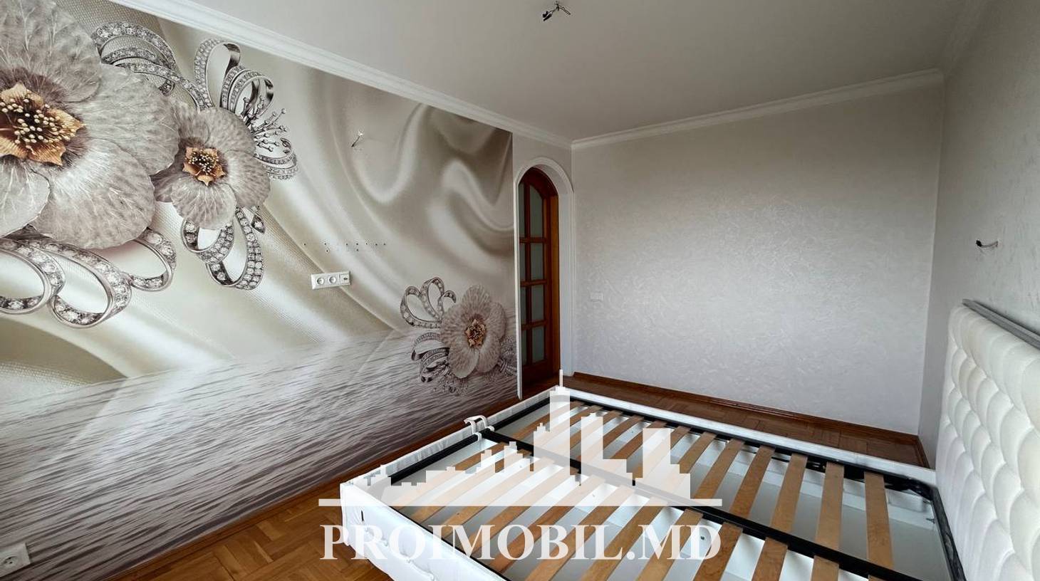 https://images.proimobil.md/iEDQZ1RlDIrP5vRRsHyB8KeecSp7eu9Qhn8EH-i3BcA/watermark:0.75:so:0:30:0.39/resize:fill:1460:816:1/gravity:ce/bG9jYWw6Ly8vZXN0YXRlL2xyL2U2ZTA2YWU4LWQ1ZmEtNDg5ZC05OTZhLTg1MTA3ZWZkZmEwMy5qcGVn