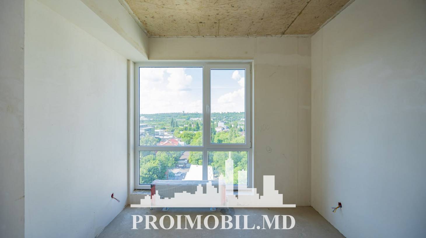 https://images.proimobil.md/iIIUYVStM0W8ple6neDqr1EGAupB3Xqxi2Lsge5O6zY/watermark:0.75:so:0:30:0.39/resize:fill:1460:816:1/gravity:ce/bG9jYWw6Ly8vZXN0YXRlL2xyLzFjYTk5OGQzLWI1MjUtNDgyMi1iYzZjLWNlOTlkNmJhNzUxYy5qcGVn