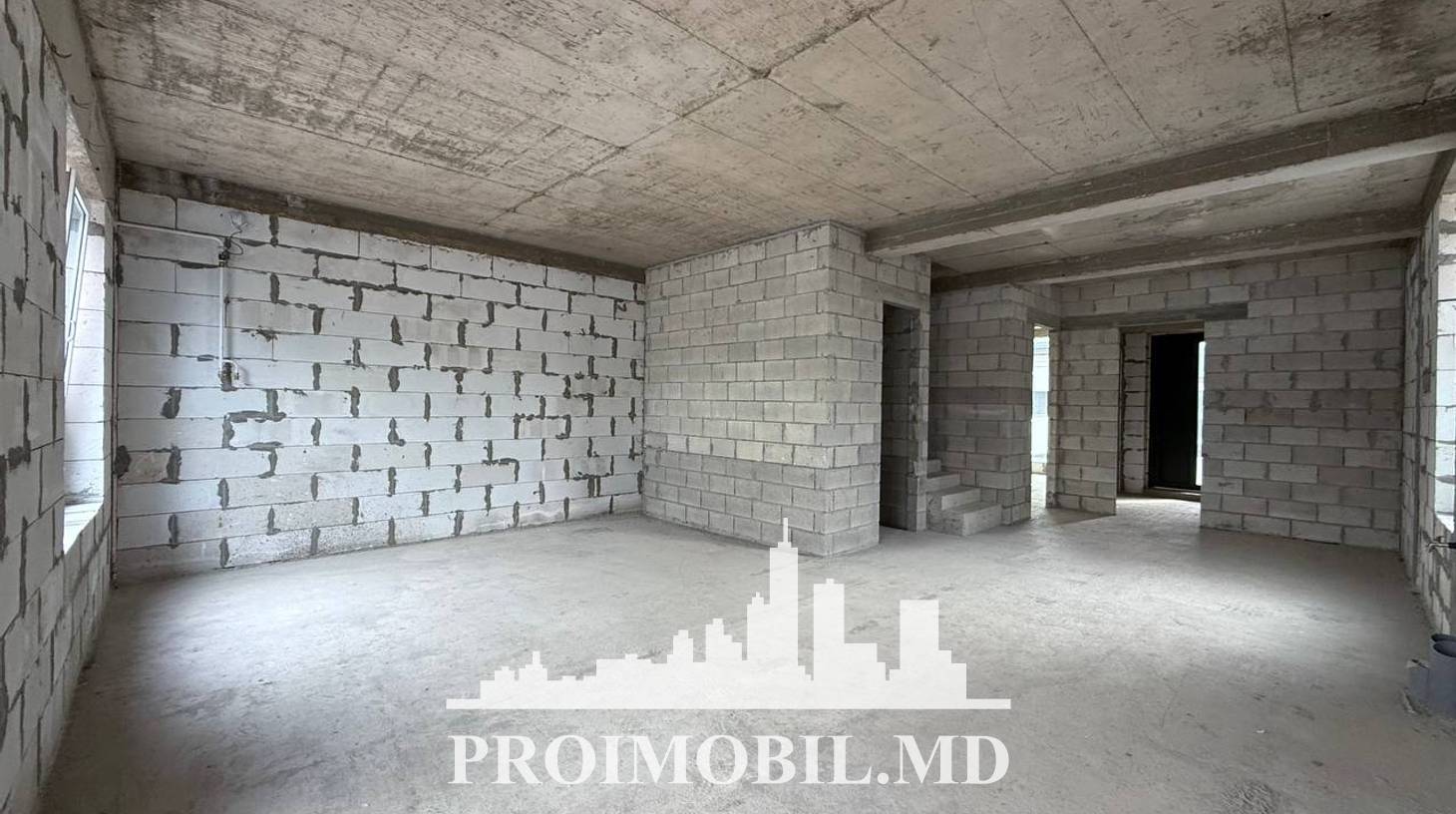https://images.proimobil.md/iMvSShfKTz7WMu43r0Ryz1FGJ8CHa7zeTUjYZ5S9c_0/watermark:0.75:so:0:30:0.39/resize:fill:1460:816:1/gravity:ce/bG9jYWw6Ly8vZXN0YXRlL2xyLzExZTAxYjc4LWMzOGEtNDg4ZC1hYTFmLTdmYjFmN2Y3ZmIxYy5qcGVn