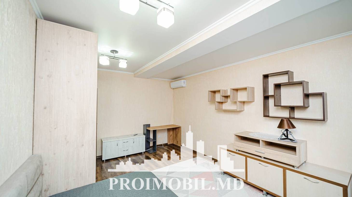 https://images.proimobil.md/iNMWG4m2PRbbJ1THo0GslAcfYoeqnjjzoDn7hbJJyRw/watermark:0.75:so:0:30:0.39/resize:fill:1460:816:1/gravity:ce/bG9jYWw6Ly8vZXN0YXRlL2xyLzRkYjFiZmRiLWNiOWUtNGQ4ZS05ODEyLTY4ZDhiMzM2YWM0NS5qcGVn