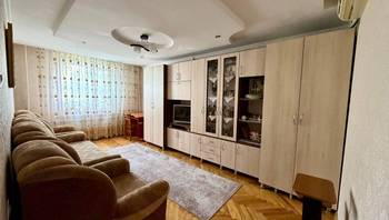 https://images.proimobil.md/iRb1VmRrMnkRUa8x2OXoDs2W9TPzn4Z8qwPrXalnGpA/resize:fill:350:198:1/gravity:ce/bG9jYWw6Ly8vZXN0YXRlL2xyL2Y5YzRkNDU1LTRkNzgtNDcyNy1hNmZlLTE4YWE5MWYwOGUzZS5qcGVn