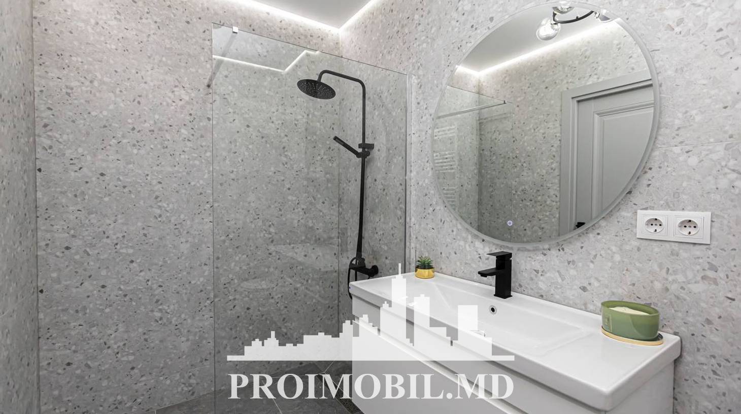 https://images.proimobil.md/iTzhnIOlIErkvAH60_qrHQVPUH8GRwy_ZkPo6yBsT6U/watermark:0.75:so:0:30:0.39/resize:fill:1460:816:1/gravity:ce/bG9jYWw6Ly8vZXN0YXRlL2xyLzZjMzMwYzczLWYxNWUtNDFmNy04N2VjLTkzNTc2YmZkNzAwNy5qcGVn