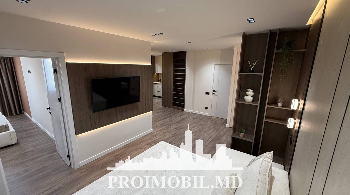 https://images.proimobil.md/iXC2bAX6zkUJBIpb-WFgCUO8FTtP-pQ40WKIs39rKLk/watermark:0.75:so:0:30:0.39/resize:fill:1460:816:1/gravity:ce/bG9jYWw6Ly8vZXN0YXRlL2xyL2Q2OTY0YTUyLWFiZWUtNGU1MS05MmU5LTNkMTMxMDU3MTIwMC5qcGVn