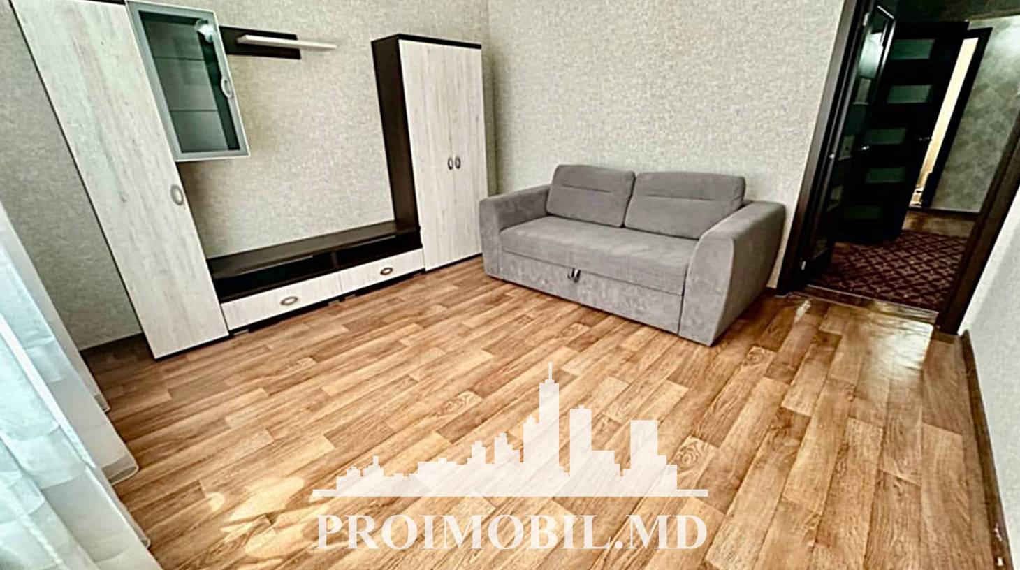 https://images.proimobil.md/iYFeMDk_CiKi5lobCBOPJ9TTMD6PFt-GOwNTb-ppufA/watermark:0.75:so:0:30:0.39/resize:fill:1460:816:1/gravity:ce/bG9jYWw6Ly8vZXN0YXRlL2xyLzQ0ZTBjYjE5LTNiZjItNDk5YS04MGMwLWE4YTQxMjI5NzkyNC5qcGVn