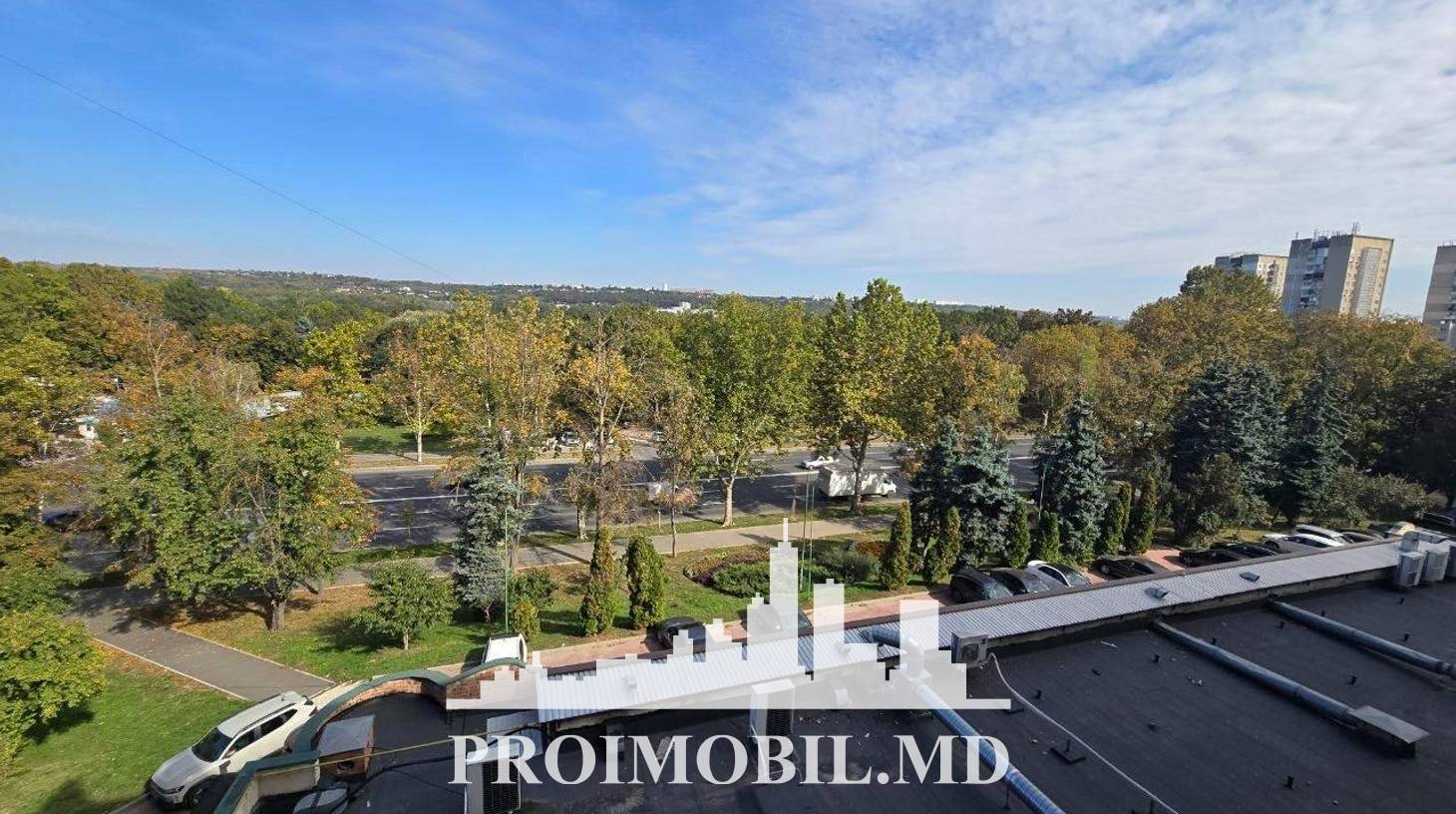 https://images.proimobil.md/iZBIvLSr_xvqlO4vFKVaIt4DdmegqTbHt9S89IHZ0hw/watermark:0.75:so:0:30:0.39/resize:fill:1460:816:1/gravity:ce/bG9jYWw6Ly8vZXN0YXRlL2xyL2JjMTMxZDFhLTVlODAtNDc0YS05ZDRlLWI4NzkzMTVhOGRhMy5qcGVn