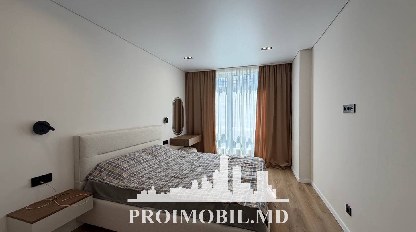https://images.proimobil.md/ibOYWwPjMqXRm68m_7dcu4N8imDddgUf_lB1N-KHr5E/watermark:0.75:so:0:30:0.39/resize:fill:1460:816:1/gravity:ce/bG9jYWw6Ly8vZXN0YXRlL2xyL2VkYjQxMWM4LTM5YjEtNGZlYS05YmI4LWZlZmRkMDI1M2RjZi5qcGVn