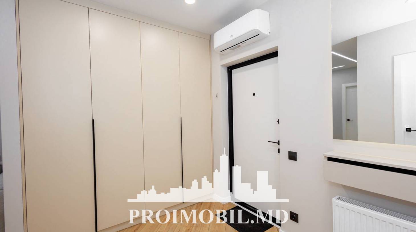 https://images.proimobil.md/ifU0DxztQSlMzF6ZQSa4L_VnNNwUs9wEn1drEo_b2TA/watermark:0.75:so:0:30:0.39/resize:fill:1460:816:1/gravity:ce/bG9jYWw6Ly8vZXN0YXRlL2xyLzQ0ZTc5OGZmLWQ3MTktNDdiZi05YTNiLTBmZDJiMzczOGNkMy5qcGVn