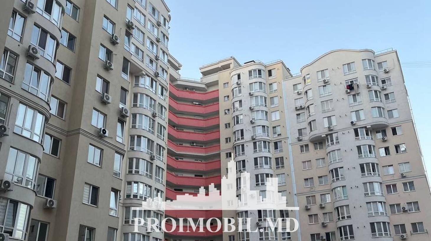 https://images.proimobil.md/iimbpf6bMoDILuS5uyPWjHY7Jxihzsw4QzKrwBSGsX8/watermark:0.75:so:0:30:0.39/resize:fill:1460:816:1/gravity:ce/bG9jYWw6Ly8vZXN0YXRlL2xyLzVjZWJhY2MzLWI1NmYtNGIwYi1iMWQyLWE1ODc0Y2Q4MjRkZC5qcGVn