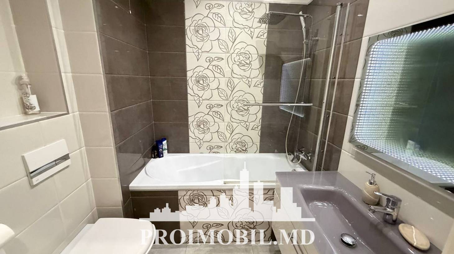 https://images.proimobil.md/ilQgzAtw04-6h8BJUR29iWyo7qwl5-DzfRSZJdkR1h4/watermark:0.75:so:0:30:0.39/resize:fill:1460:816:1/gravity:ce/bG9jYWw6Ly8vZXN0YXRlL2xyL2Y2NmI1NzRhLTU2YzktNDM5Ny1iYzU3LTBhMzQ5YTEzMzFiMS5qcGVn