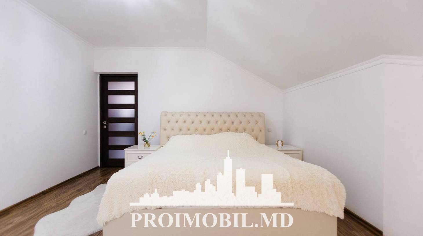 https://images.proimobil.md/im5upo0ZqiwrsgWU3xACMuoYyrCPVtkAFDqMQtZt_HY/watermark:0.75:so:0:30:0.39/resize:fill:1460:816:1/gravity:ce/bG9jYWw6Ly8vZXN0YXRlL2xyLzg4MjE2MzRmLTEzOGUtNDg2MC1hMmJlLWM2OTQyZmQyYWU2YS5qcGVn