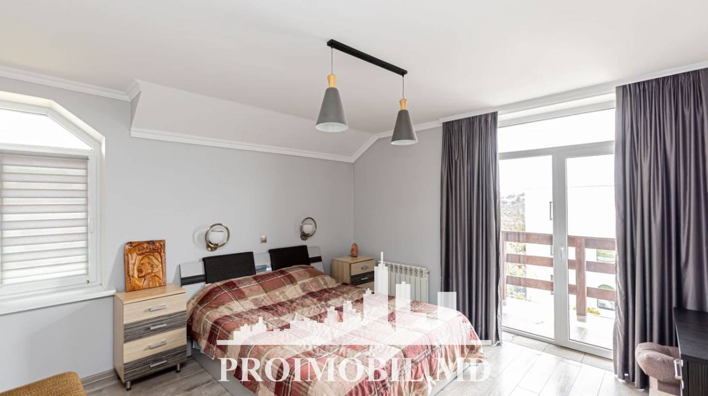 https://images.proimobil.md/inwDYYTqDWYDE6IBoZxhz92p3GVT7KlieagbmnUoQ8o/watermark:0.75:so:0:30:0.39/resize:fill:1460:816:1/gravity:ce/bG9jYWw6Ly8vZXN0YXRlL2xyLzAyMzQzOTdiLWQ2MzQtNGNiMy1iZGM2LTFjN2NkNGQ3MjBiNS5qcGVn