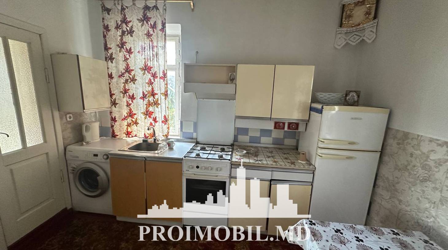 https://images.proimobil.md/ipOybRQP9cNrZuZP8SD1R4qCkIJBsB9mtj4bQWwI5tU/watermark:0.75:so:0:30:0.39/resize:fill:1460:816:1/gravity:ce/bG9jYWw6Ly8vZXN0YXRlL2xyLzMwMDdhM2E1LWYwY2UtNGZlOC05NDc4LTc5YWIxZjkxYjZiYy5qcGVn