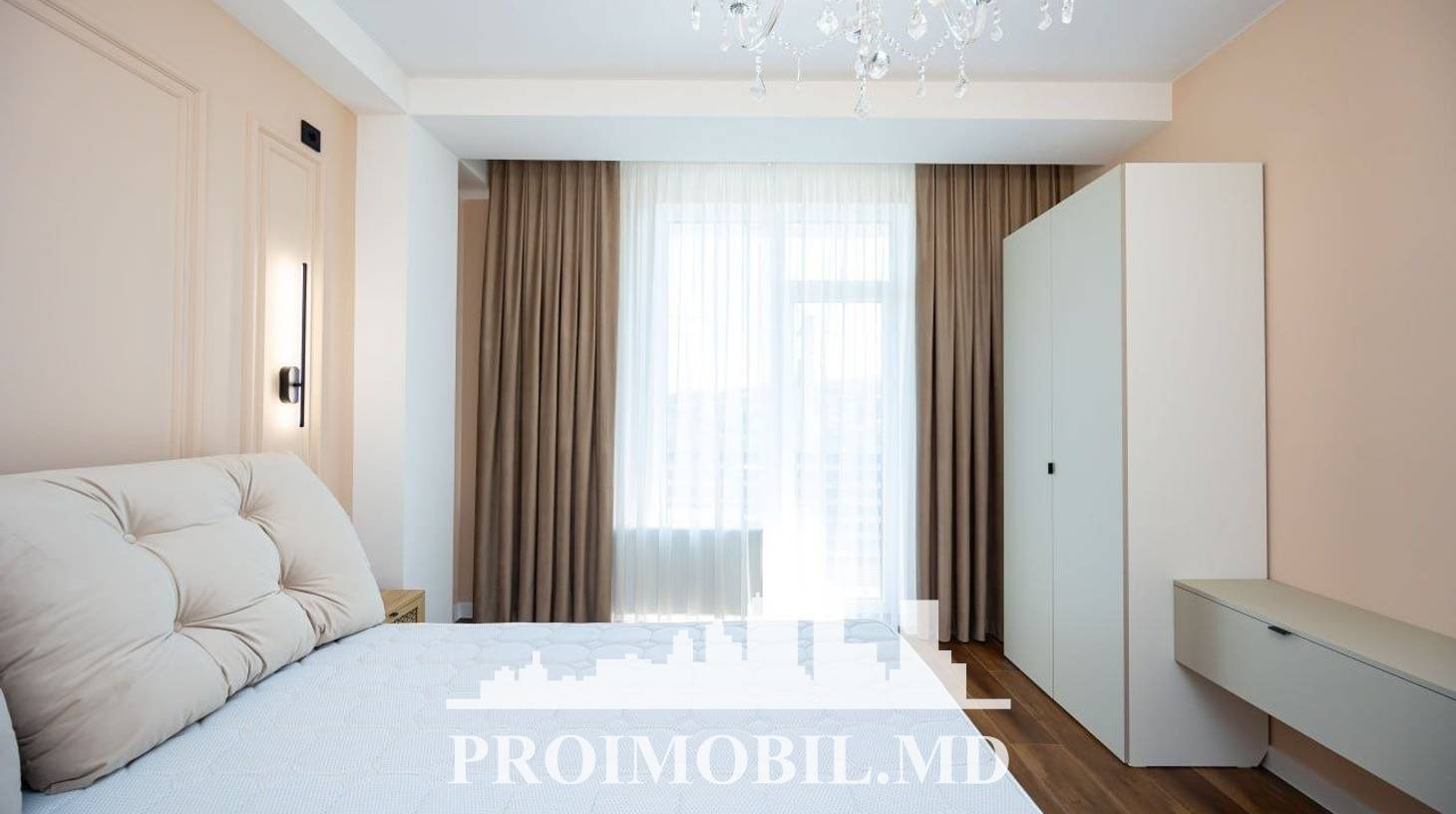 https://images.proimobil.md/ipyfWQfLWfheKVPKL-YtrVpdYVhYn8kVg2xM0AtduTY/watermark:0.75:so:0:30:0.39/resize:fill:1460:816:1/gravity:ce/bG9jYWw6Ly8vZXN0YXRlL2xyLzk2OTZmMjM3LTkwNGEtNDcwYS04YWQ4LTIxODhjMDk3NDc5OS5qcGVn