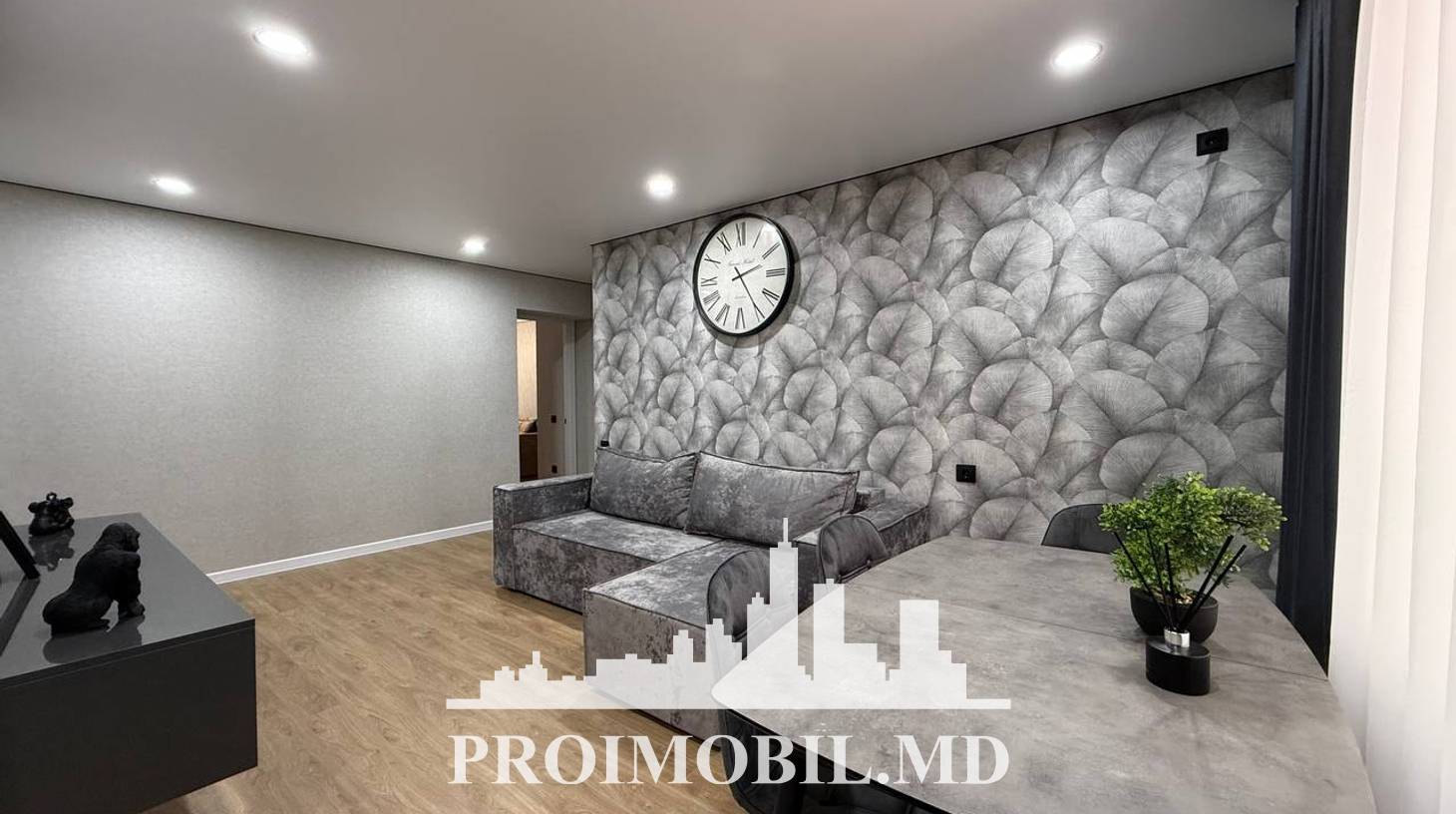 https://images.proimobil.md/irMzPw9SQVAuXRDgW8Kcp1bR9FH7dSaq9LacAM9W4N4/watermark:0.75:so:0:30:0.39/resize:fill:1460:816:1/gravity:ce/bG9jYWw6Ly8vZXN0YXRlL2xyLzMzYTM3ZTEwLThhMzUtNGRmMC05Y2Q3LTEzMDI3NjU0MjE0My5qcGVn