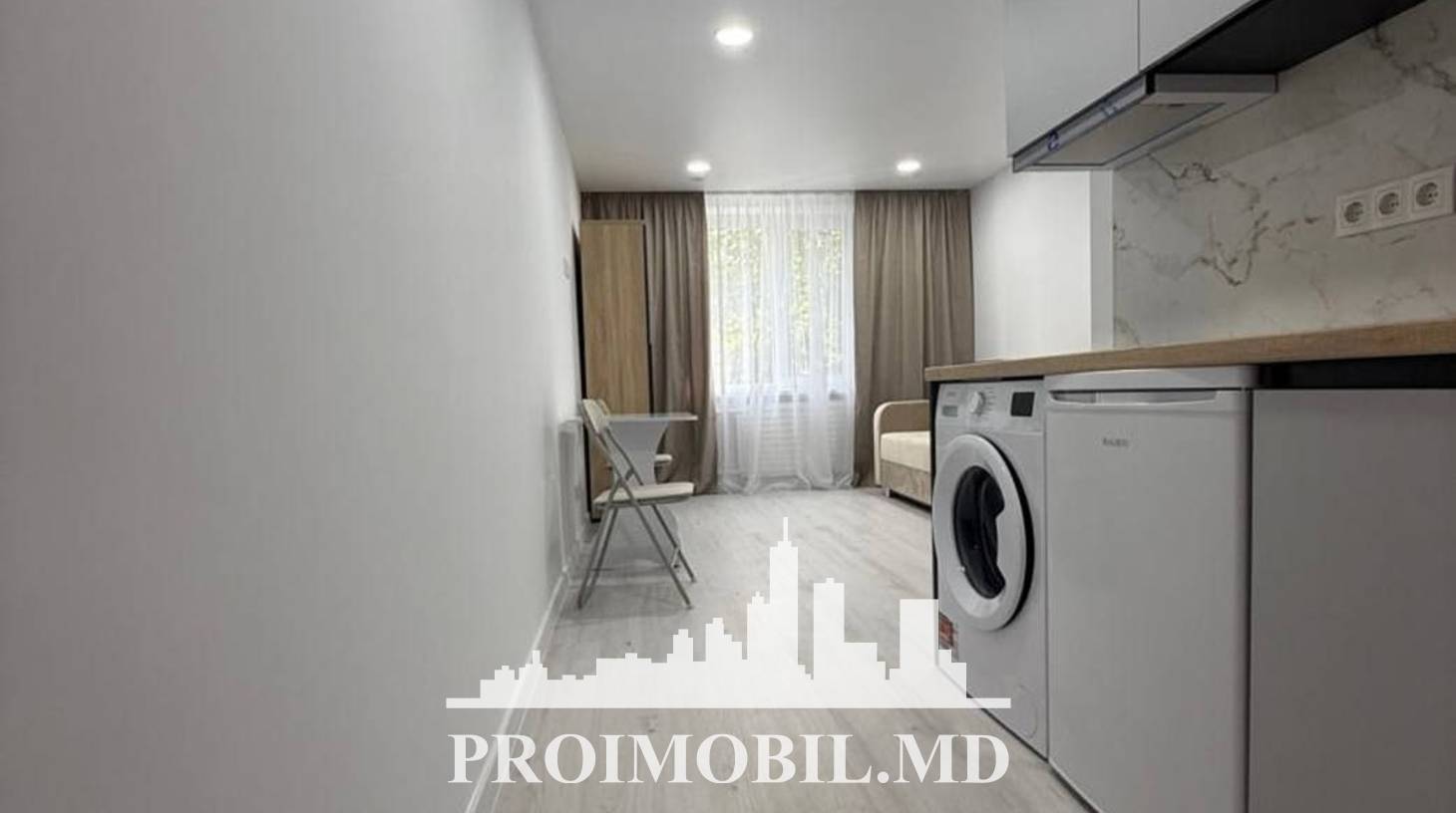 https://images.proimobil.md/ir_2H0oHQABCgLYqriptYMAKsPYM9S9fPr-3w_BT0JQ/watermark:0.75:so:0:30:0.39/resize:fill:1460:816:1/gravity:ce/bG9jYWw6Ly8vZXN0YXRlL2xyLzkwODQwNWRmLTY4ZjEtNDQyOS1iMzBjLWY5MTZkMDk0NDBjYy5qcGVn