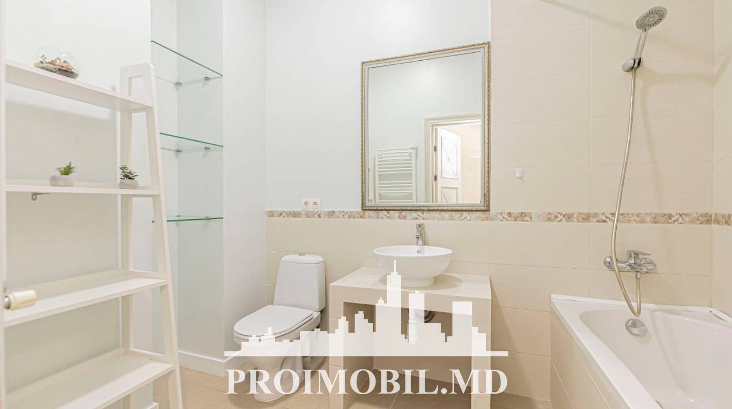 https://images.proimobil.md/iukpRmZgb4hIp_rPc29BSdoa7PUiX7nQE5rQ3f516NA/watermark:0.75:so:0:30:0.39/resize:fill:1460:816:1/gravity:ce/bG9jYWw6Ly8vZXN0YXRlL2xyLzZmN2Y2Njk4LTFlOWItNDc0Yy05NGY0LTkyYTNkMzcwMDRjOS5qcGVn