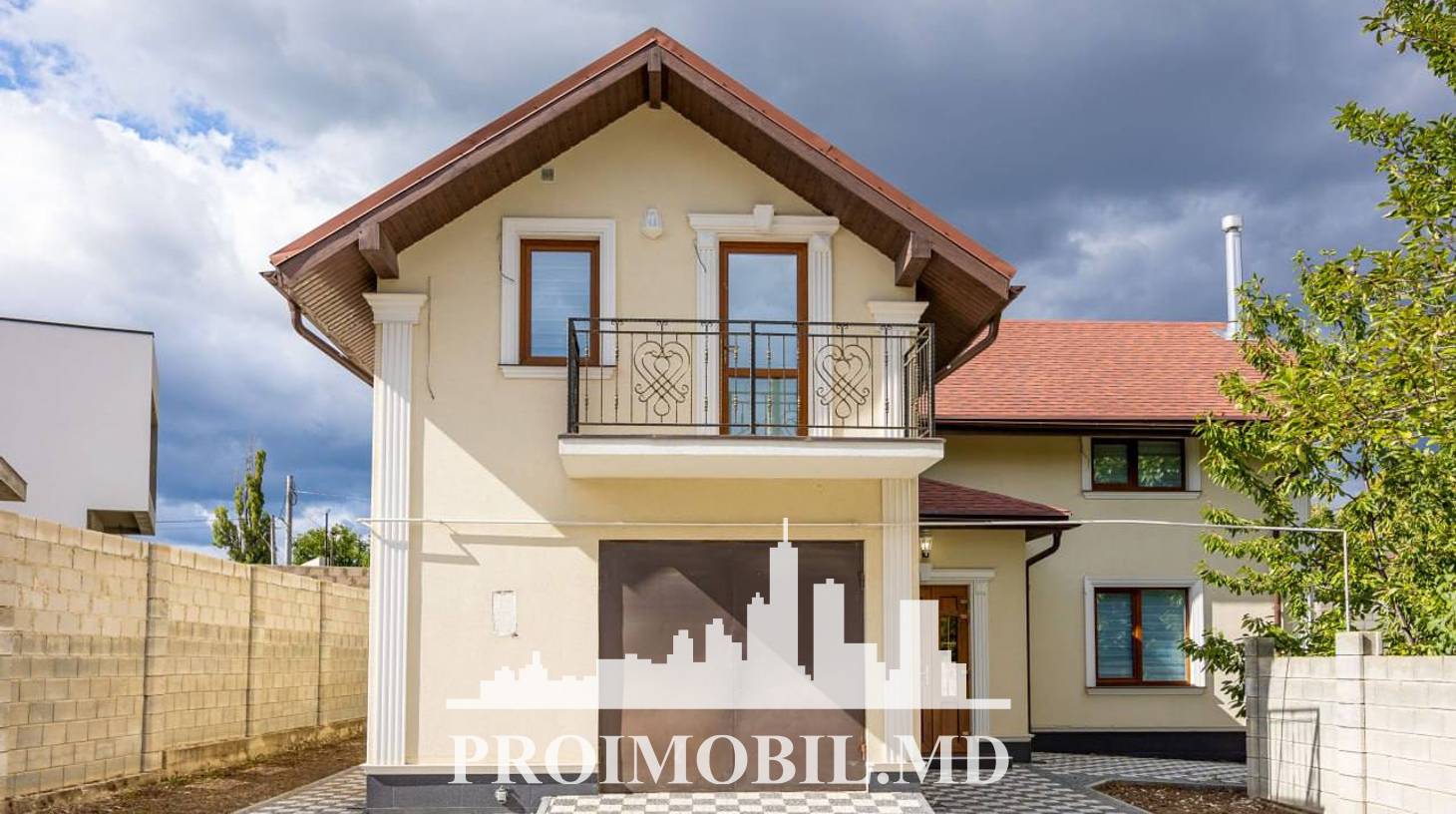 https://images.proimobil.md/ivtyb0NO9p4ksSFweolkIVrPOz9bqXbQGy4gvp4l2bU/watermark:0.75:so:0:30:0.39/resize:fill:1460:816:1/gravity:ce/bG9jYWw6Ly8vZXN0YXRlL2xyL2RmMTY2MWI4LTRmY2QtNDQzOS05ODI2LTA1MDcyYTI1ZmU4ZC5qcGVn