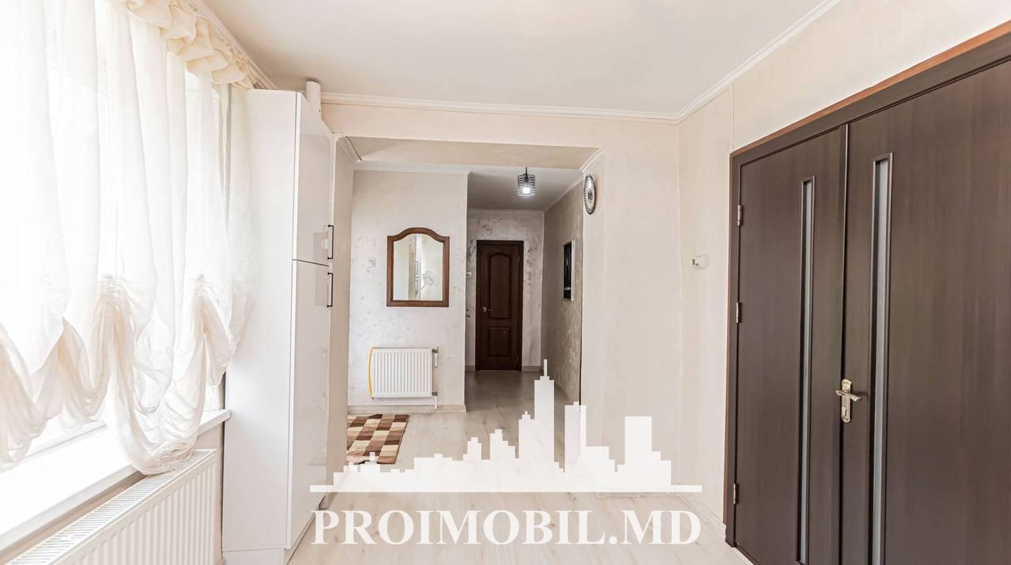 https://images.proimobil.md/ixiUfq_fGL_L-GWyyE1-E0SJh3Oynu8u6peH83wmhew/watermark:0.75:so:0:30:0.39/resize:fill:1460:816:1/gravity:ce/bG9jYWw6Ly8vZXN0YXRlL2xyLzJjZmMwZTljLTJiNDUtNGFiNS05OWRiLWM2MGM5MjhhMDYxMC5qcGVn