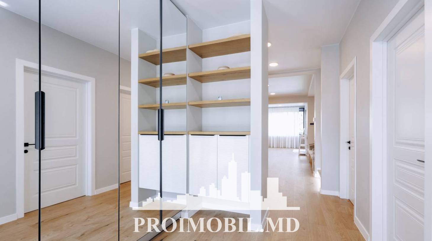 https://images.proimobil.md/iz0fIJbUKh1CdTkbCN7YtIlSuPUMtxeygYyUTLHO0Os/watermark:0.75:so:0:30:0.39/resize:fill:1460:816:1/gravity:ce/bG9jYWw6Ly8vZXN0YXRlL2xyLzM5OThjNzFiLTJjMjAtNDExMS1hNDhjLTllYTcxYzI2OGRiZi5qcGVn