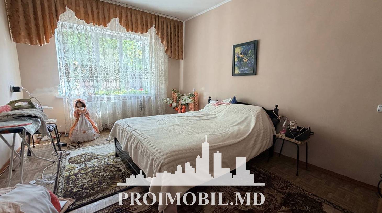 https://images.proimobil.md/j1r0UEOrPHK6gmccTdvW07CPJY3FQ3yJ_5va-GsdicQ/watermark:0.75:so:0:30:0.39/resize:fill:1460:816:1/gravity:ce/bG9jYWw6Ly8vZXN0YXRlL2xyLzM3NjY1MGNjLWFkOTYtNDM4Mi1hMzczLTVhZWE1MWNjMmFmNC5qcGVn