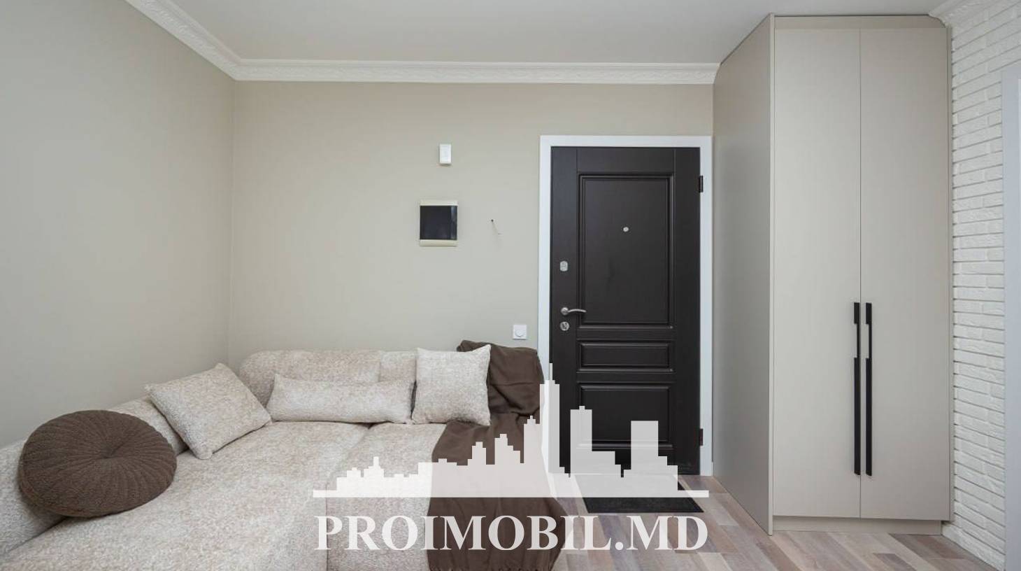 https://images.proimobil.md/j2gamUCO4e-uJaiS9i8_WjFrSD0PkPfydfepeTPJP6E/watermark:0.75:so:0:30:0.39/resize:fill:1460:816:1/gravity:ce/bG9jYWw6Ly8vZXN0YXRlL2xyLzYyMTRkYWQ2LWZkZjMtNDU5Ni1hOWQ2LTIwYjhjYTk0OTNkYy5qcGVn