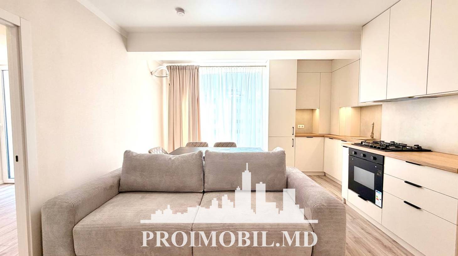 https://images.proimobil.md/jCIYQOOTdIdwiwmdidYmL6pV79_grIL7UGfAq5AIj9o/watermark:0.75:so:0:30:0.39/resize:fill:1460:816:1/gravity:ce/bG9jYWw6Ly8vZXN0YXRlL2xyLzU5MWY0Y2Q5LThjOTAtNDA4Yi05Y2M0LWE5MzZjZmM5ZjRlOS5qcGVn