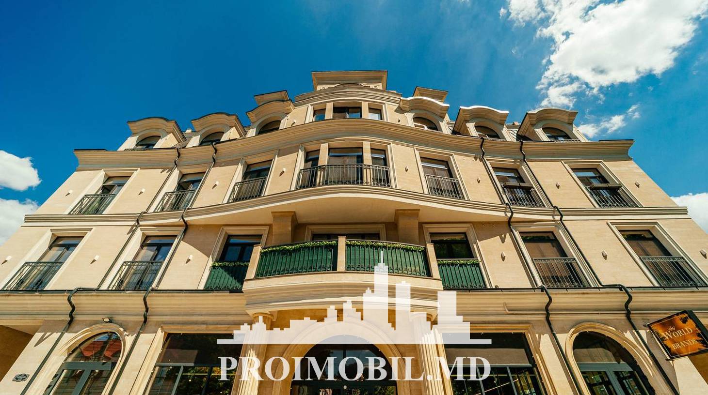 https://images.proimobil.md/jDaGUj97a3ZouzUR3doUrYAfLn-JXsYkKfaHx93q8vo/watermark:0.75:so:0:30:0.39/resize:fill:1460:816:1/gravity:ce/bG9jYWw6Ly8vZXN0YXRlL2xyLzQxZjM2YWYzLWUyYzMtNDU4MC04NjlmLTY3OWYyZjVlM2MzNi5qcGVn