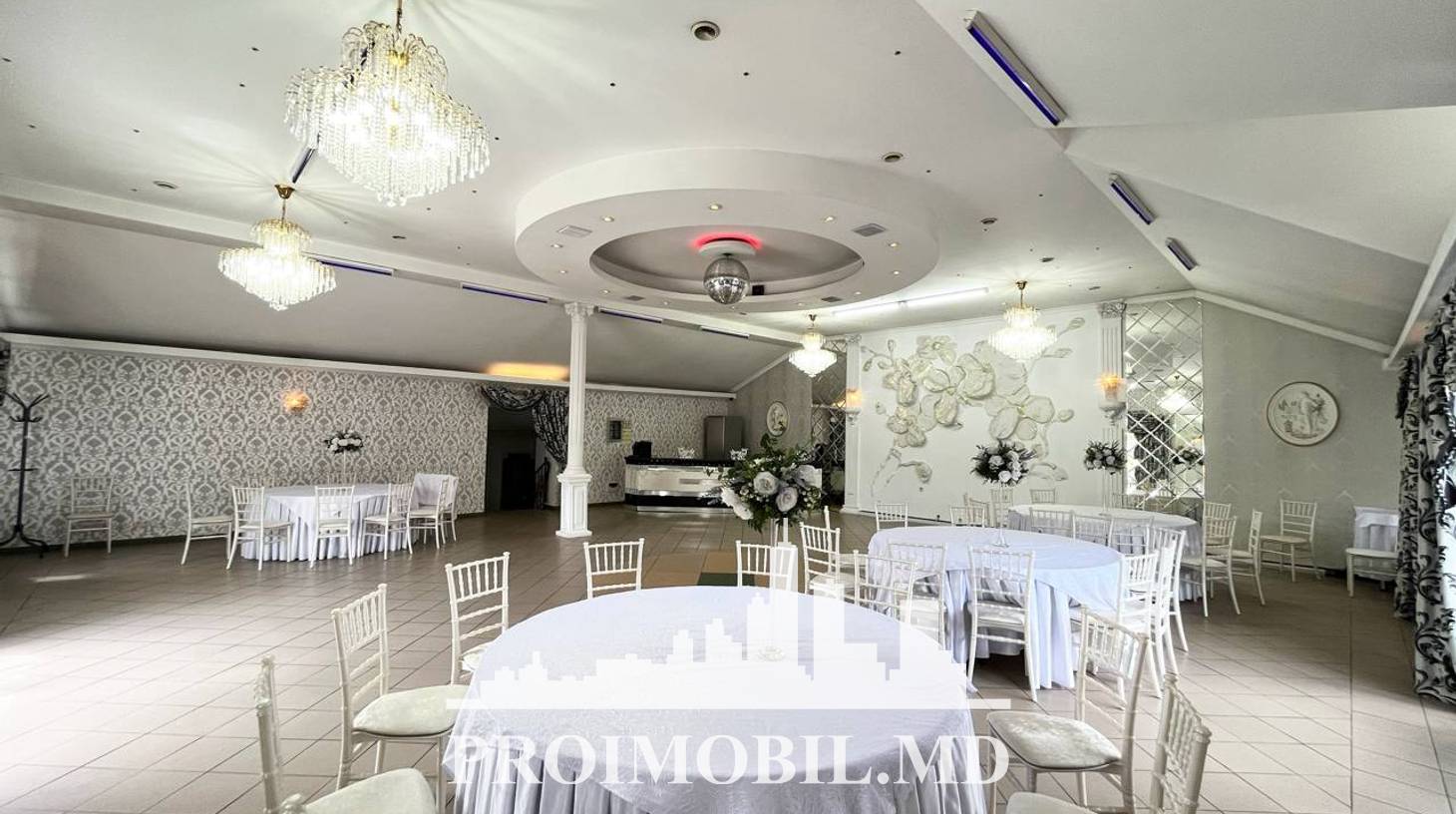 https://images.proimobil.md/jEziH9YIaq8Cc5fdNJQ_ewiUnqLJB4cRzOeDELq8s1Y/watermark:0.75:so:0:30:0.39/resize:fill:1460:816:1/gravity:ce/bG9jYWw6Ly8vZXN0YXRlL2xyL2I4NzI3NWMwLTA1ZWMtNGFiZC1iZDZhLTI3NDNkMDY3MGU1ZS5qcGVn