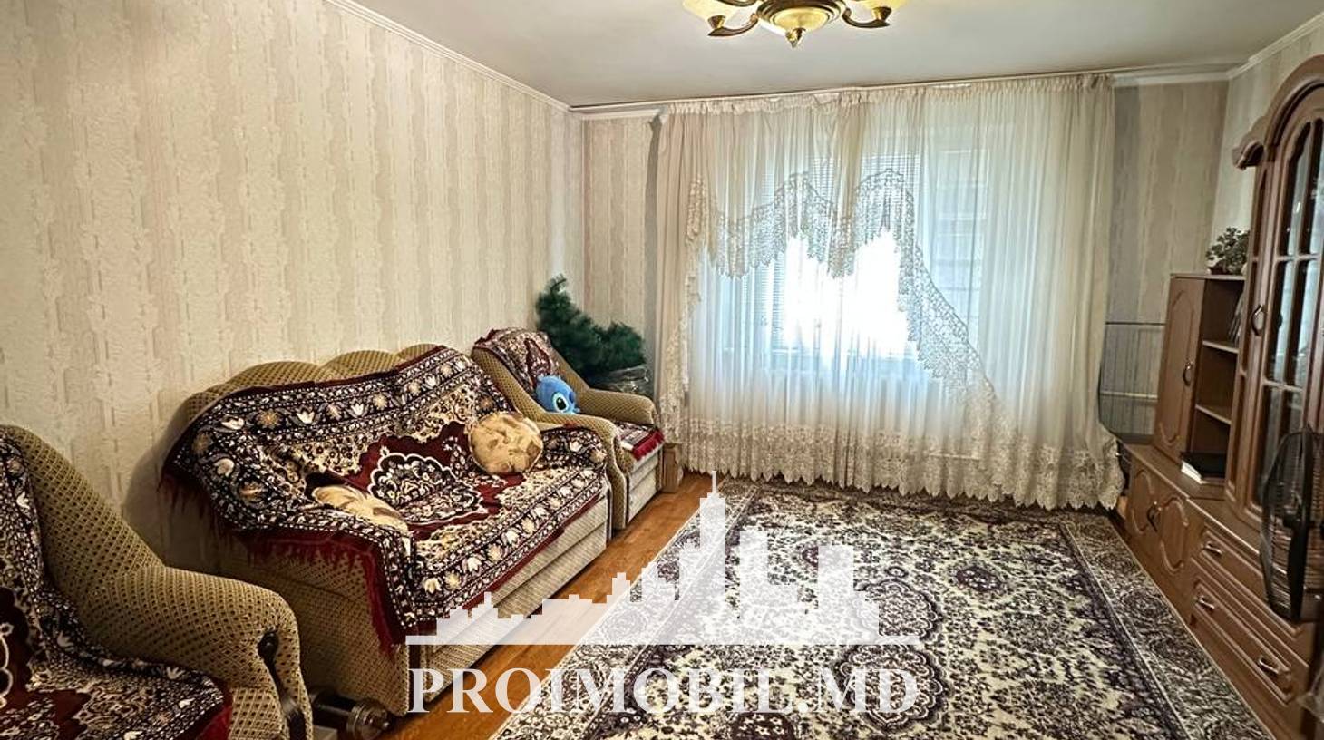 https://images.proimobil.md/jFC3-Ihzbbj5SefICXRNSBNYVvudiXoRxTLiIbx3b9I/watermark:0.75:so:0:30:0.39/resize:fill:1460:816:1/gravity:ce/bG9jYWw6Ly8vZXN0YXRlL2xyLzRhODA4OTFiLTUyNzgtNDJjYi04OTRhLTk1NGNmYTgxZWQ2Zi5qcGVn