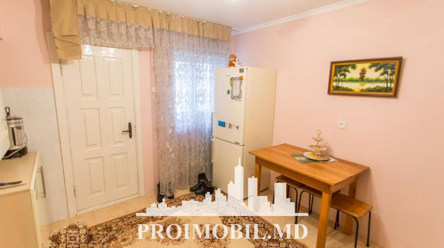 https://images.proimobil.md/jGpq-cCKqLGj1Kh91jZeswURn8Ic6B5SnuN5hlHNb-c/watermark:0.75:so:0:30:0.39/resize:fill:1460:816:1/gravity:ce/bG9jYWw6Ly8vZXN0YXRlL2xyLzNlNTQxODk5LTQyNTUtNGFiNC1iMDdlLWEzOWFiYTIwZmE0ZC5qcGVn