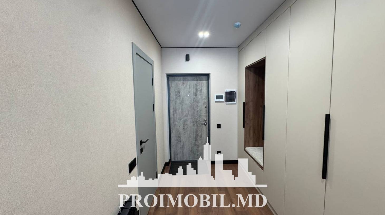 https://images.proimobil.md/jJHii7VXFiHBmTPzZMvNDPrA_k7578iyYU3K7zzkQI8/watermark:0.75:so:0:30:0.39/resize:fill:1460:816:1/gravity:ce/bG9jYWw6Ly8vZXN0YXRlL2xyLzMwNmM4M2E4LTYyYTktNGZlNC1iZjNjLWFlMDg3MGY1MTljZC5qcGVn