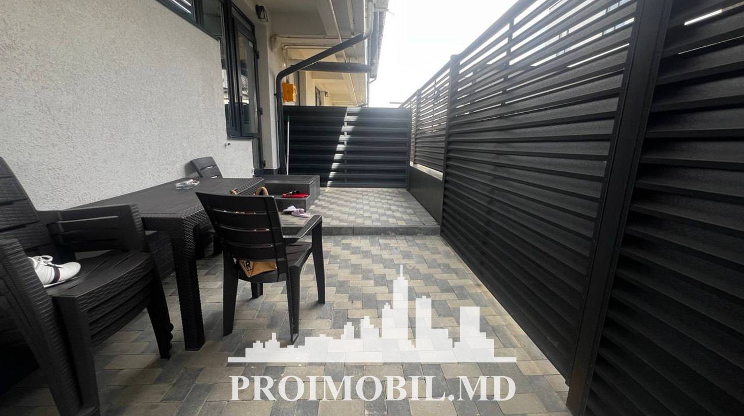 https://images.proimobil.md/jJMje5DnB-y249lI6kVC9UsTjl7C7jcAQBDo5hbYO_A/watermark:0.75:so:0:30:0.39/resize:fill:1460:816:1/gravity:ce/bG9jYWw6Ly8vZXN0YXRlL2xyL2JjMmVmMzFiLTc1MjUtNDUxYy1iZmM0LTU0YjVjNWEzOWVkNS5qcGVn