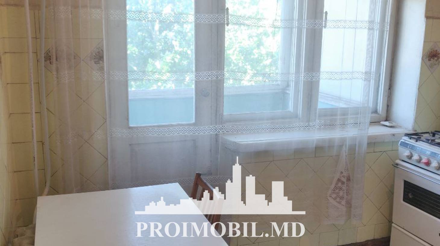 https://images.proimobil.md/jNij3qrpQYmibtn0aFBfG5aesiWMNZCIpIyKhZ817l0/watermark:0.75:so:0:30:0.39/resize:fill:1460:816:1/gravity:ce/bG9jYWw6Ly8vZXN0YXRlL2xyL2EwNDQ3YTE1LWRiZWQtNDA2ZS1iYWE3LTRlYjMxMTAwMWJlMy5qcGVn