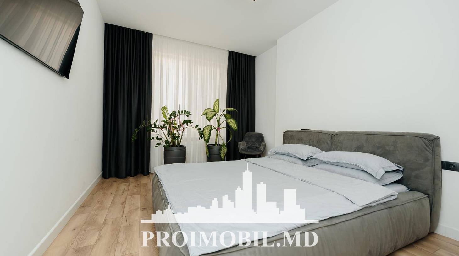 https://images.proimobil.md/jPIqCIJp4d581l6TWglEJMKvyu-ssleeagqFx9PNMY0/watermark:0.75:so:0:30:0.39/resize:fill:1460:816:1/gravity:ce/bG9jYWw6Ly8vZXN0YXRlL2xyLzg2YWI2ZWRhLTU1YjItNDUyNS1iY2RlLWNhZTdkZDAwYTM0OS5qcGVn