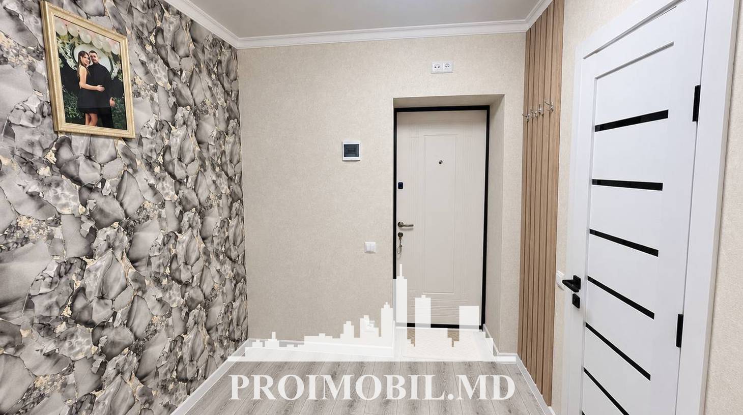 https://images.proimobil.md/jR-XI5EuHBAPfd9urTpW50cWZVC2coKwLF9r1TQMMLo/watermark:0.75:so:0:30:0.39/resize:fill:1460:816:1/gravity:ce/bG9jYWw6Ly8vZXN0YXRlL2xyLzE2NTcwZmY2LTRhN2ItNGY1OS05NWUzLTk1Y2EzYzc2NWVjZS5qcGVn