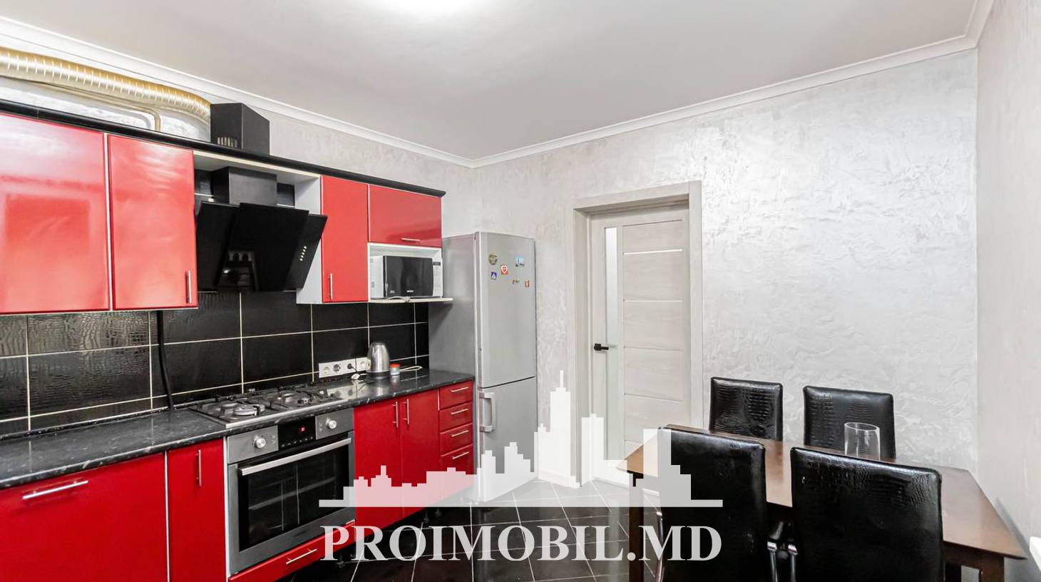 https://images.proimobil.md/jRG9nUhrU6S2aG3ZxUx4sI1F6P-IWczxcVf7rCYeyZ0/watermark:0.75:so:0:30:0.39/resize:fill:1460:816:1/gravity:ce/bG9jYWw6Ly8vZXN0YXRlL2xyL2YyMjFlMWMzLWQzZTUtNGYwZC05ZDhlLTY0YTcxZTAxNzI0NS5qcGVn