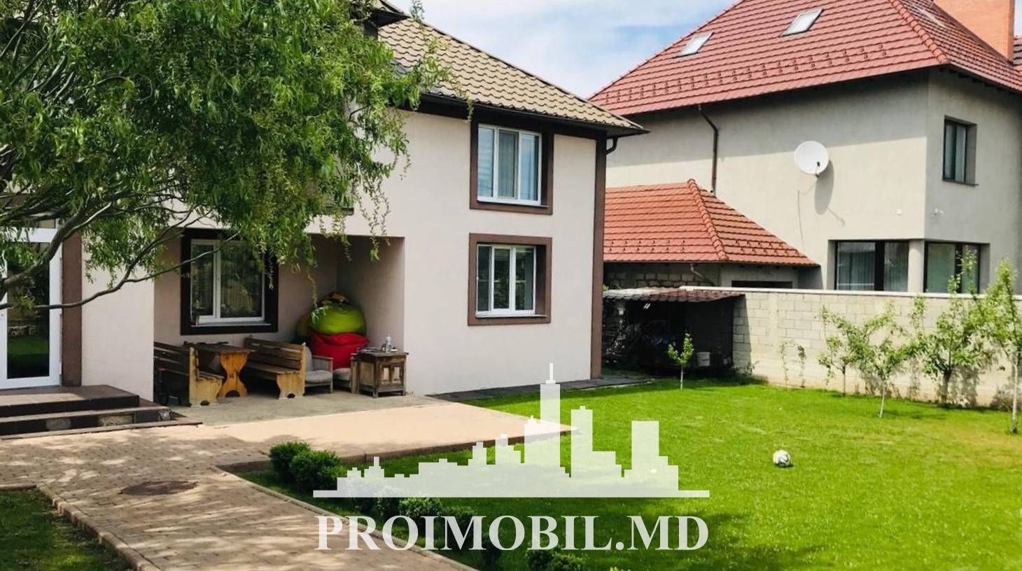 https://images.proimobil.md/jTPCI92eW2Khu49nXoNRgsumKqktP46sUfK_Euti38I/watermark:0.75:so:0:30:0.39/resize:fill:1460:816:1/gravity:ce/bG9jYWw6Ly8vZXN0YXRlL2xyL2RlZTc0NTNmLWYwMzItNDg0OS1iNGViLWI0MGQxZjViZmNiMS5qcGVn
