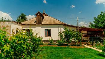 https://images.proimobil.md/jVT1yCLBQ3VSpINflivM6lLn1wZJ3YZwdfU_POEHeE0/resize:fill:350:198:1/gravity:ce/bG9jYWw6Ly8vZXN0YXRlL2xyLzYyYmNlMWQ4LTc1YzgtNDVmYy1hMmNlLTQ0MWFkNjlmZjdjNS5qcGVn