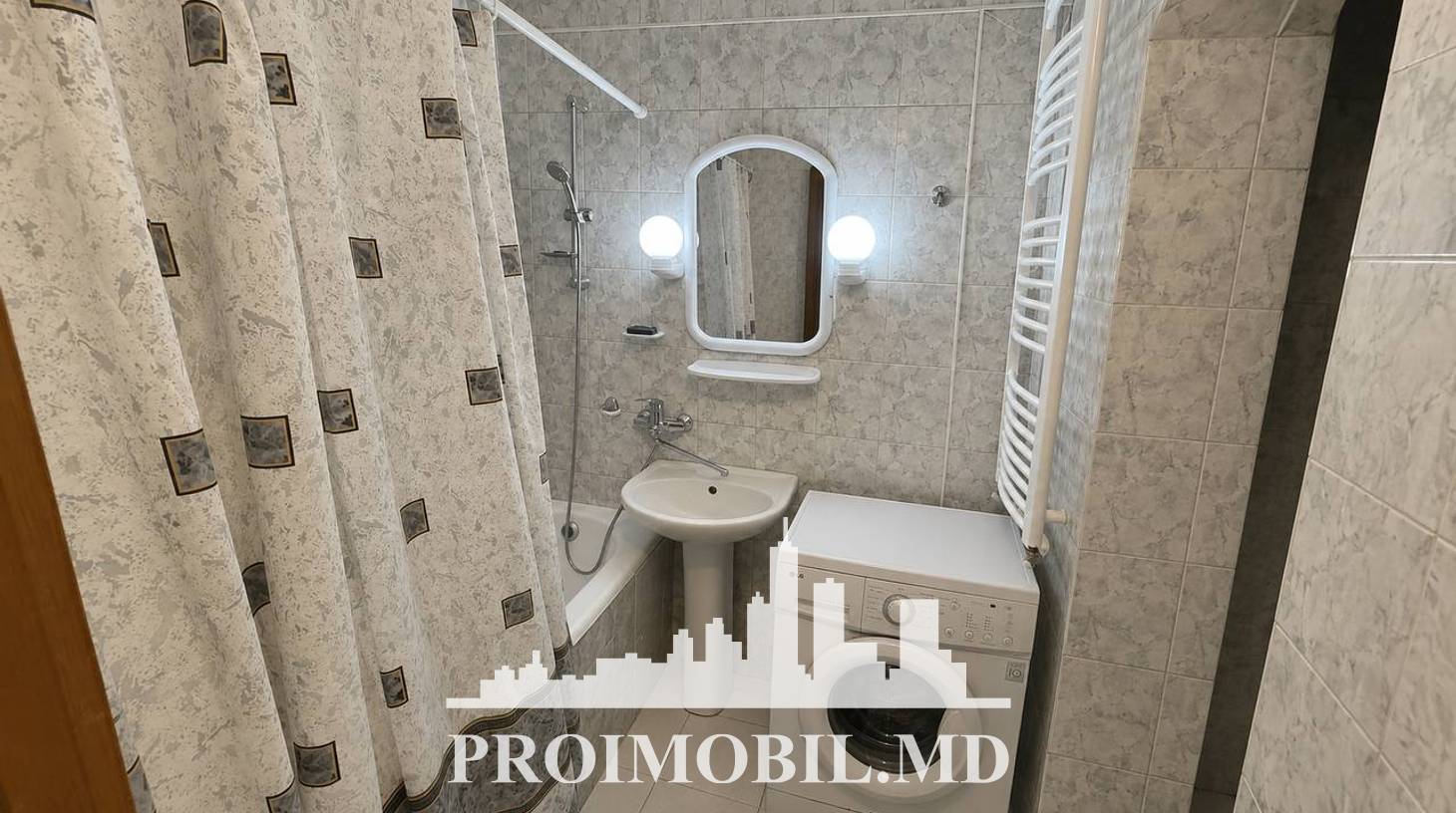 https://images.proimobil.md/jW8yM0T-byiVDPUBz5tQQUbX_hcPY58UBLqvMHsAkw4/watermark:0.75:so:0:30:0.39/resize:fill:1460:816:1/gravity:ce/bG9jYWw6Ly8vZXN0YXRlL2xyLzc1Nzc3ODBjLTRhNGYtNDNjYS1iMGUyLTRlYjg5NTJkNTlkNS5qcGVn