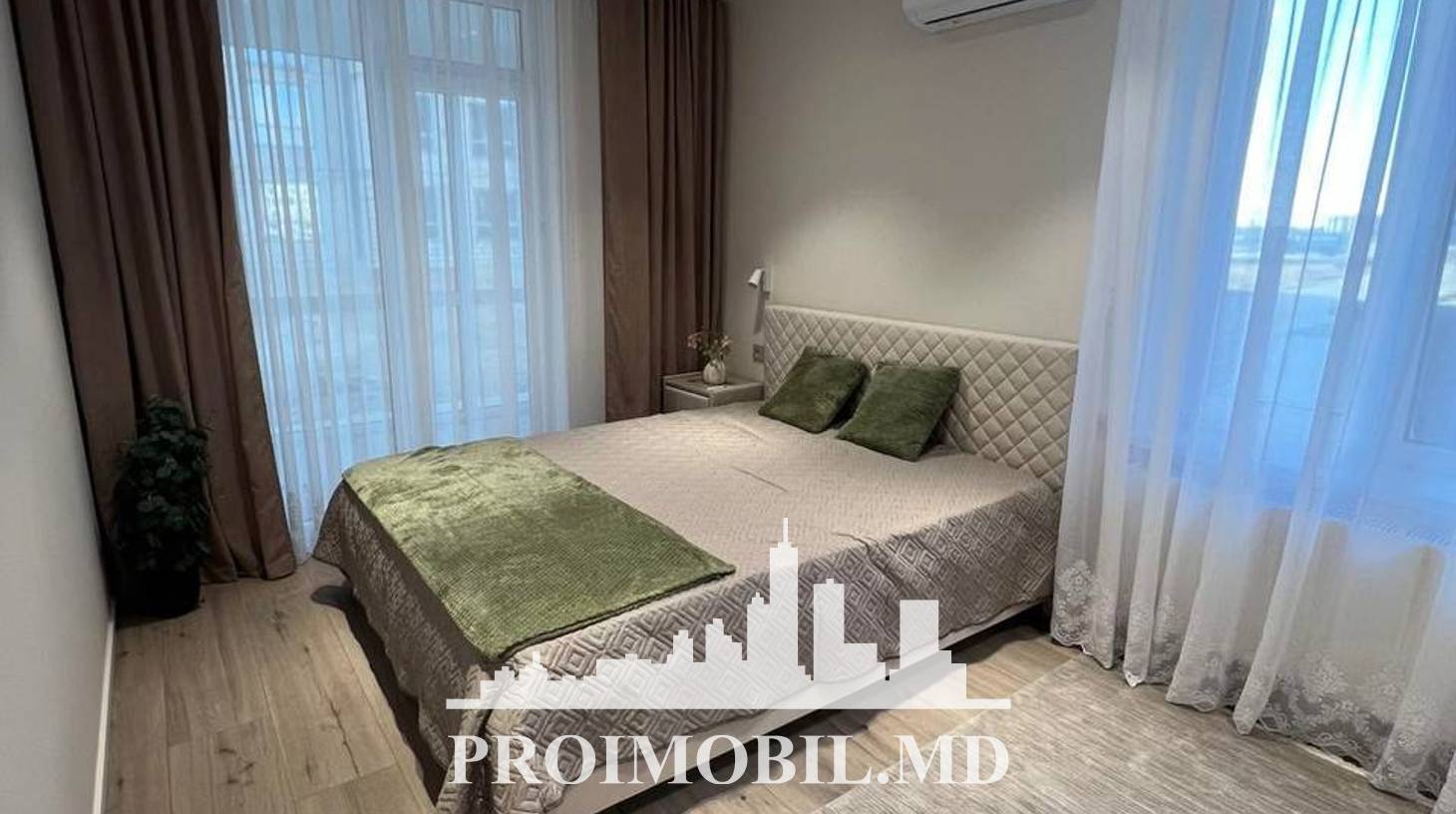 https://images.proimobil.md/jYHy_7c14yClYXElqClGSen9SSc0s2RZ60Gljhhdun0/watermark:0.75:so:0:30:0.39/resize:fill:1460:816:1/gravity:ce/bG9jYWw6Ly8vZXN0YXRlL2xyLzIzN2IwNmRhLTM1YTctNGRmMy05ZjYyLTQ0Y2FjMzcyMzYyOS5qcGVn