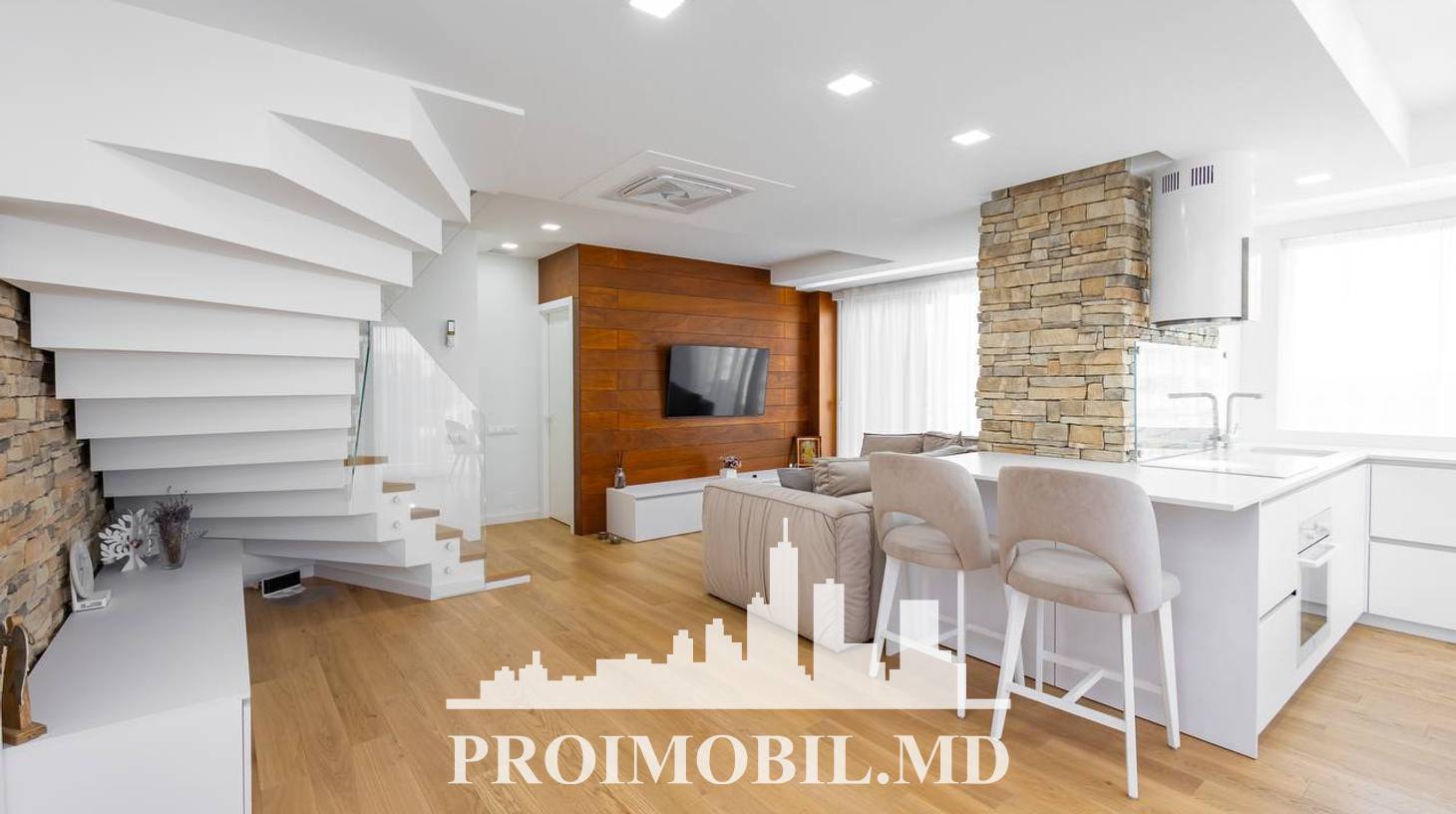 https://images.proimobil.md/jZ8earRTxWe4XAc5z_i3jHKp7bNxnpiuKubvfomwGTQ/watermark:0.75:so:0:30:0.39/resize:fill:1460:816:1/gravity:ce/bG9jYWw6Ly8vZXN0YXRlL2xyLzc1ZmMzMzdkLWVjM2MtNDVhZS1hMWRkLTVlNzIyYTUyMjZkOC5qcGVn
