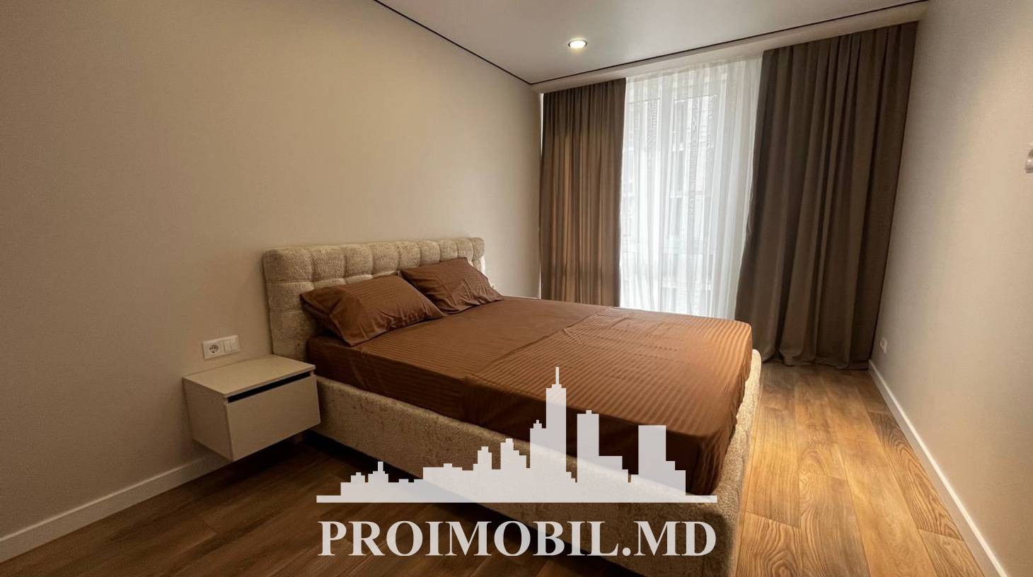 https://images.proimobil.md/ja6F5y_almdYMlo1nZkDOJR_ov98O_w_zZRwdc4d2e8/watermark:0.75:so:0:30:0.39/resize:fill:1460:816:1/gravity:ce/bG9jYWw6Ly8vZXN0YXRlL2xyLzc5Zjk5MmExLTg3MWUtNDU2ZS04YjA2LTFmYzI3MmJjNTNjZS5qcGVn