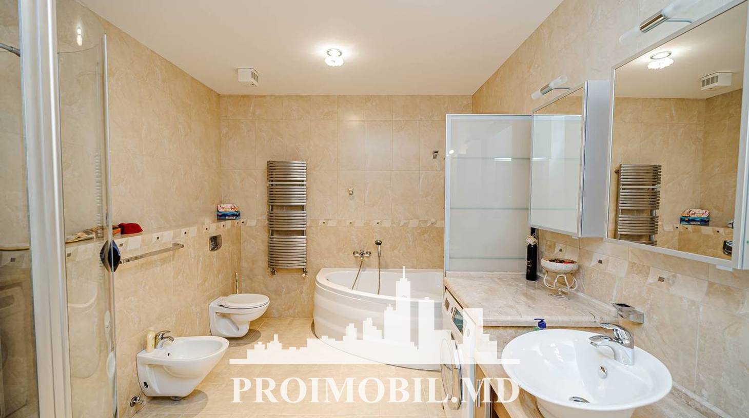 https://images.proimobil.md/jdp_-xinbV1JLZyrHd2KQvK60YOE3jvbukcMv937k1w/watermark:0.75:so:0:30:0.39/resize:fill:1460:816:1/gravity:ce/bG9jYWw6Ly8vZXN0YXRlL2xyLzc1MWU3ZDVlLTAwMjEtNDc0My1hNDNkLWYyYzJhMTA0MGExNS5qcGVn