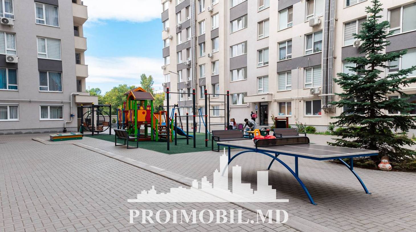 https://images.proimobil.md/jkl7JOzrJoP5hNxe94xtd4pDWsqJOUAp0U7oq5sJl_8/watermark:0.75:so:0:30:0.39/resize:fill:1460:816:1/gravity:ce/bG9jYWw6Ly8vZXN0YXRlL2xyLzY5ODZmZDVhLTRjMDQtNGU3MS1iNzM4LWFmNWQ0YjY4NDhkZS5qcGVn