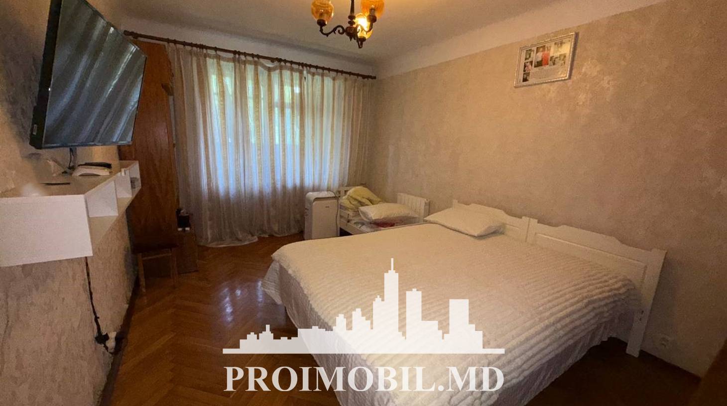 https://images.proimobil.md/jlC_udvAz_B8Ey8arHaAxvdBwQbSvmyj1H8o1r-7E9A/watermark:0.75:so:0:30:0.39/resize:fill:1460:816:1/gravity:ce/bG9jYWw6Ly8vZXN0YXRlL2xyLzEzZDRiOWVmLTY5NGItNDA5YS04Yjg1LWJlODVmYTYyY2Y5MC5qcGVn