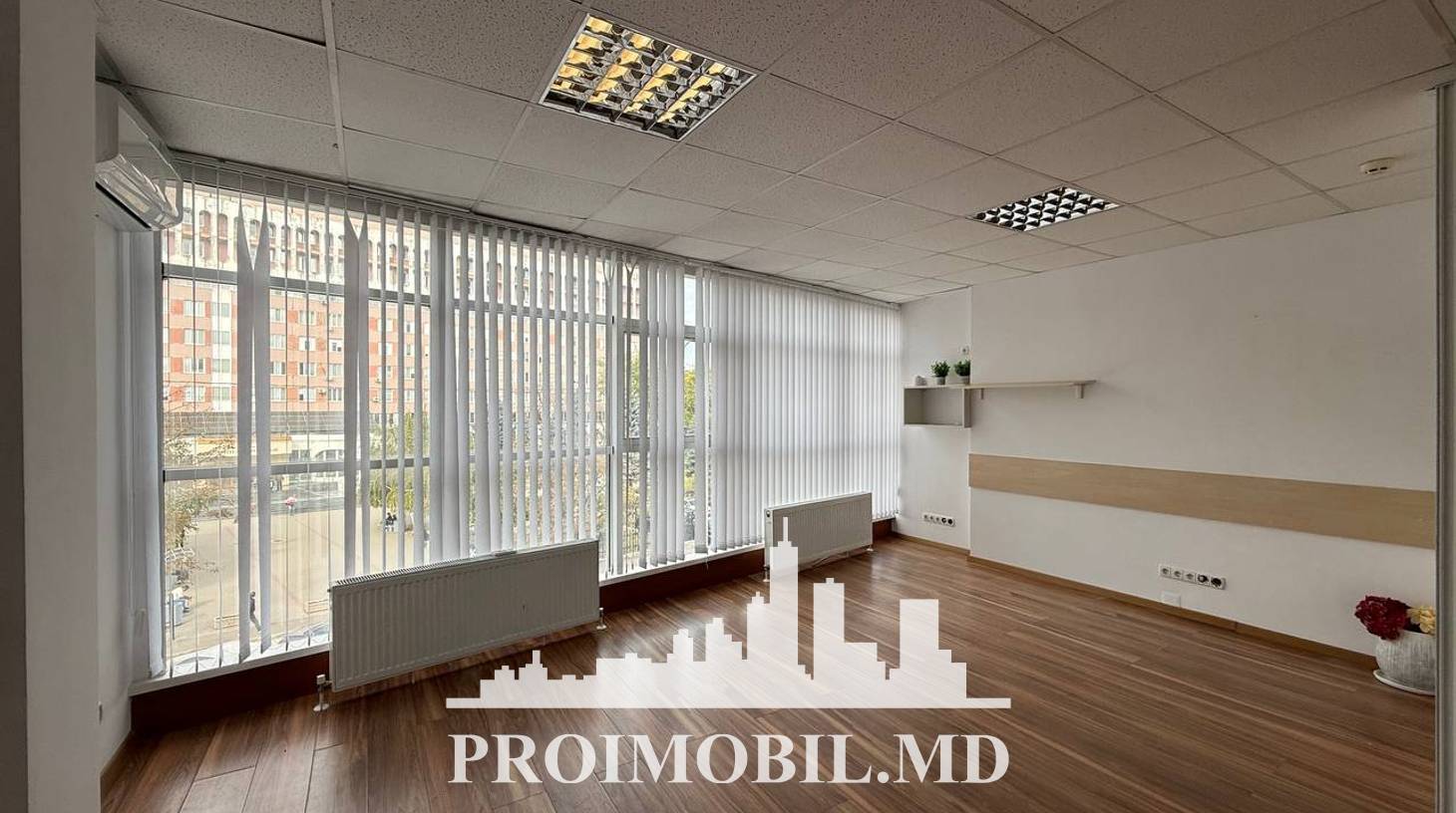 https://images.proimobil.md/jsrO5p5x9vQ7dNAMAHnZ7YqmaCuKtEcyBkS99qVKpfA/watermark:0.75:so:0:30:0.39/resize:fill:1460:816:1/gravity:ce/bG9jYWw6Ly8vZXN0YXRlL2xyL2FhNzZlY2NiLTM2NjEtNDA2MS05NTc2LTI0YjdkMjUzMzU1Yi5qcGVn
