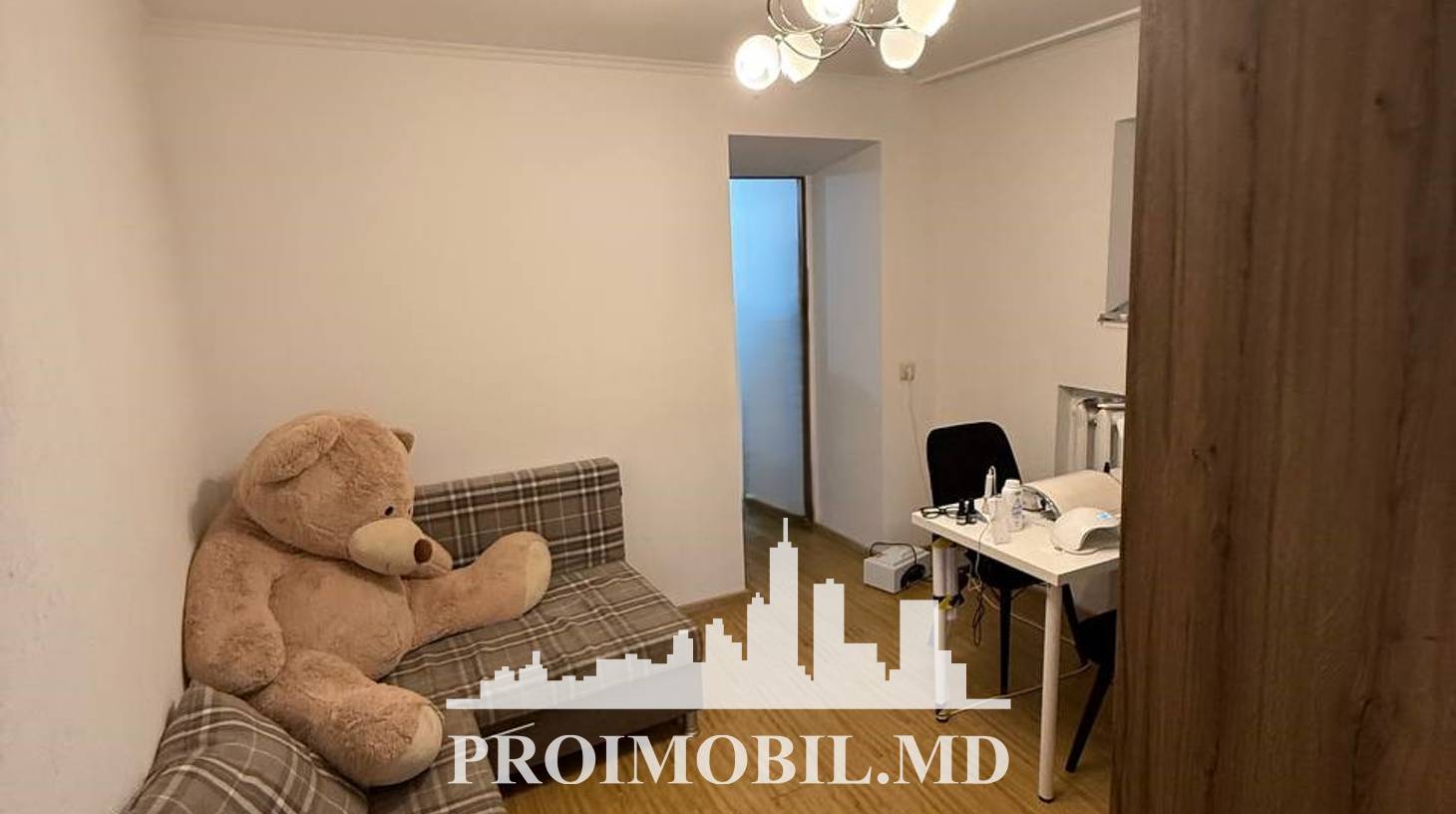 https://images.proimobil.md/jt5N3cWpt44bvh7FqZoIm8qvXNbo9IeGbLK4tDRuryc/watermark:0.75:so:0:30:0.39/resize:fill:1460:816:1/gravity:ce/bG9jYWw6Ly8vZXN0YXRlL2xyL2RjYzg0NzMwLTExYWUtNGMyYS04YzYyLThmNzgzOTYyZWYyNC5qcGVn