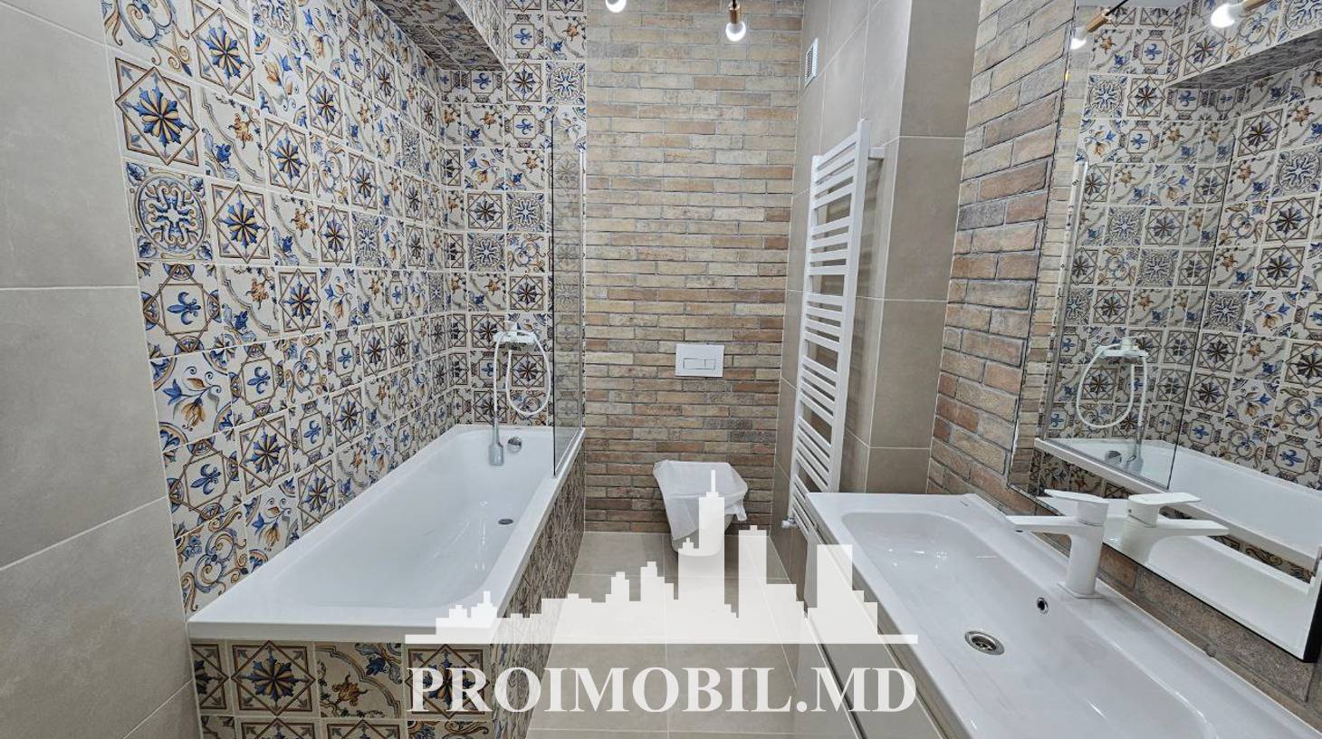 https://images.proimobil.md/jwhcg2i1HI3kup4PzmEzZlYU0pn-r4h7DKnHVc5CzsA/watermark:0.75:so:0:30:0.39/resize:fill:1460:816:1/gravity:ce/bG9jYWw6Ly8vZXN0YXRlL2xyLzdhNzVkN2I5LTQzNGQtNDI5OC05NmJmLTU5OGJlMjVhMjAyZS5qcGVn