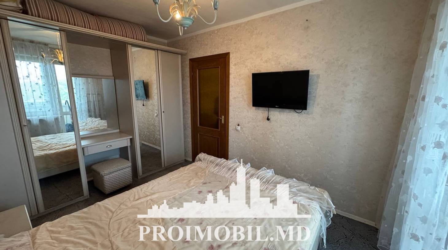 https://images.proimobil.md/jxMnVKRQBSW6aIN-2lg2vz-esmeqwv1SKX6XDTO5uhg/watermark:0.75:so:0:30:0.39/resize:fill:1460:816:1/gravity:ce/bG9jYWw6Ly8vZXN0YXRlL2xyLzJkYzA4YWViLWRiNDgtNDkzNi1hNzJiLTYyYjNiZGY4YjFiNy5qcGVn