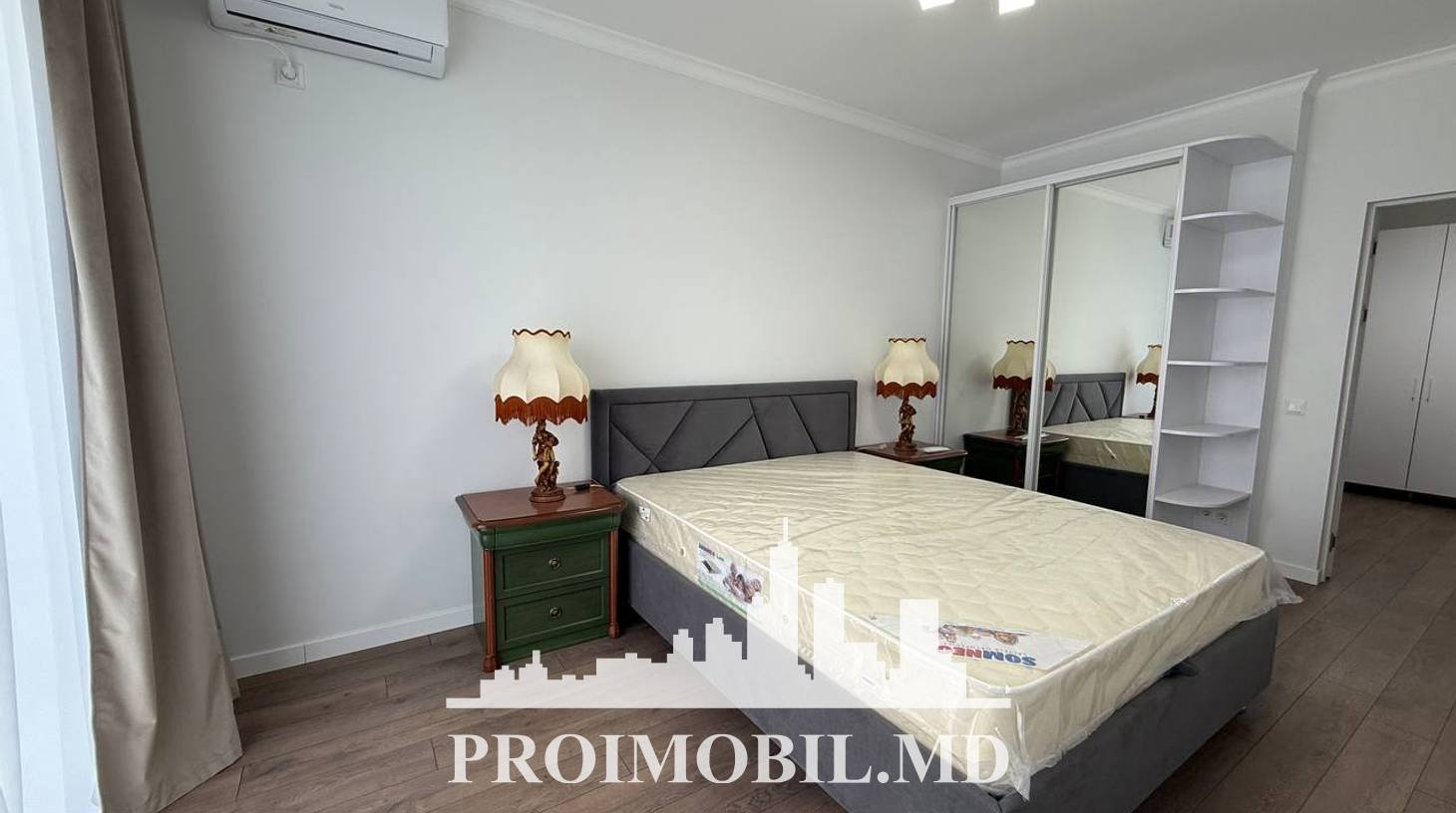 https://images.proimobil.md/jyAMrKF9uk8qUzitzxB3cF3tq4TO5dledoHCz0vZxLM/watermark:0.75:so:0:30:0.39/resize:fill:1460:816:1/gravity:ce/bG9jYWw6Ly8vZXN0YXRlL2xyLzYwOGViNDVmLTM2YmUtNDc4Yi1iMmJiLWUxNDI1MDRlYThlNS5qcGVn